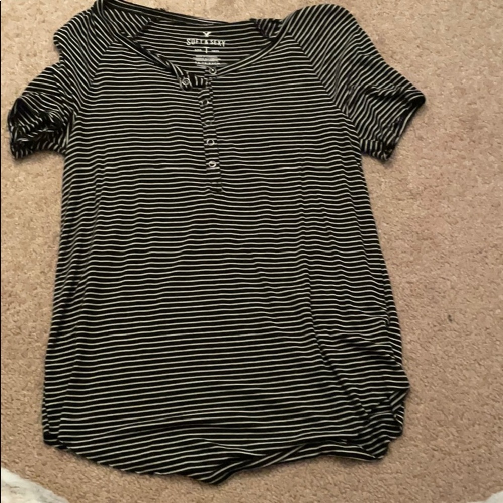 american eagle shirt